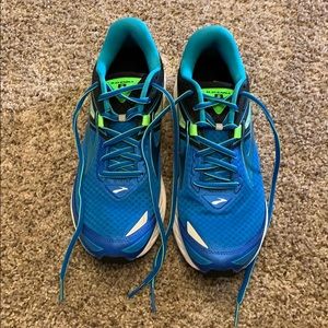 Brooks Ravenna 8 Men’s size 11 running shoes